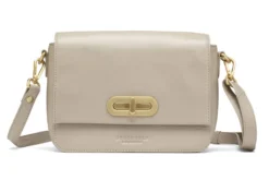 Praktisk crossbody veske