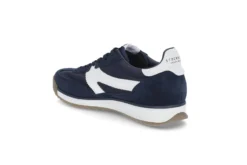 Retro sneaker