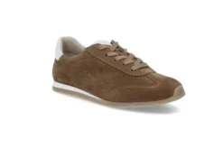 Sporty sneaker