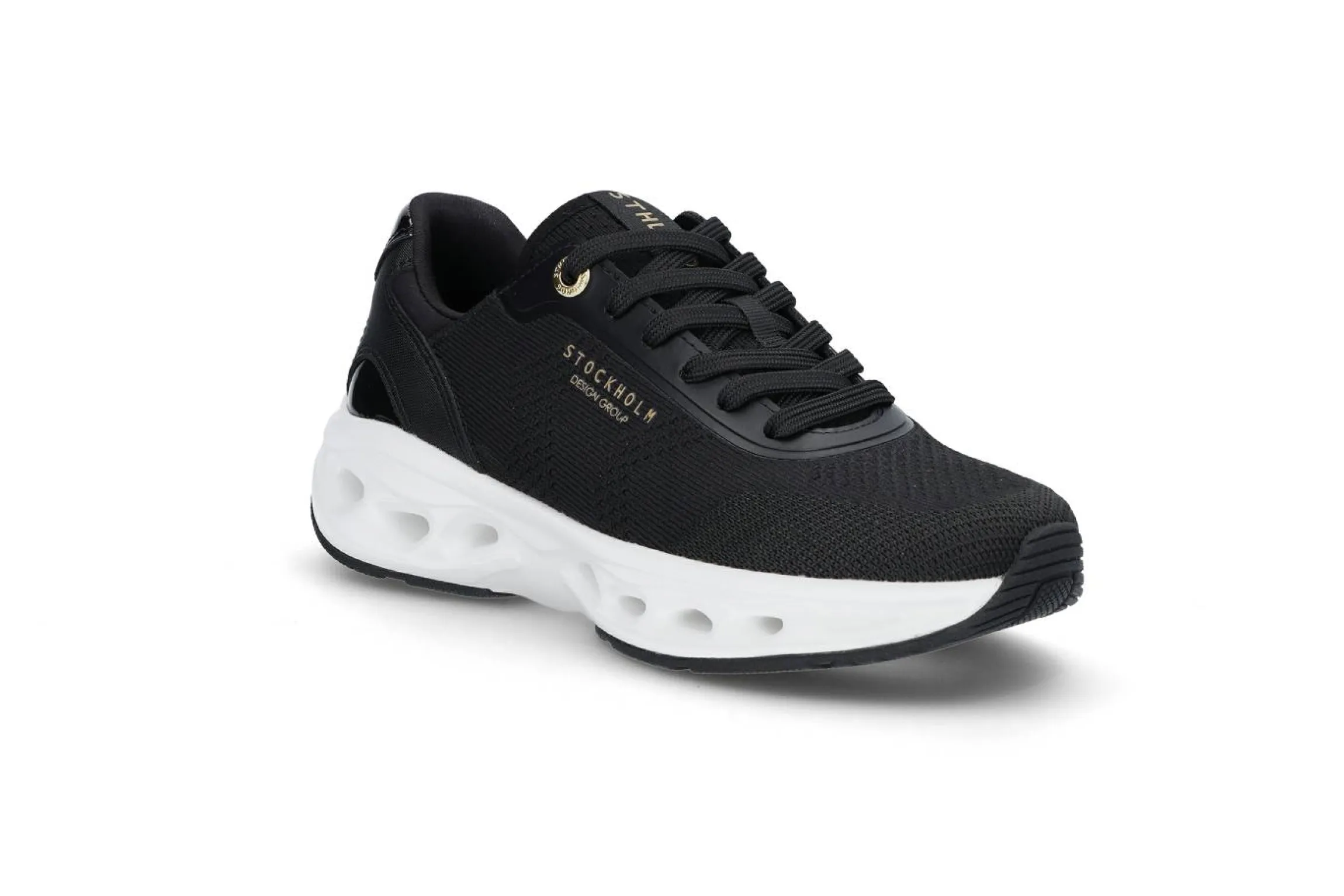 Sporty sneaker