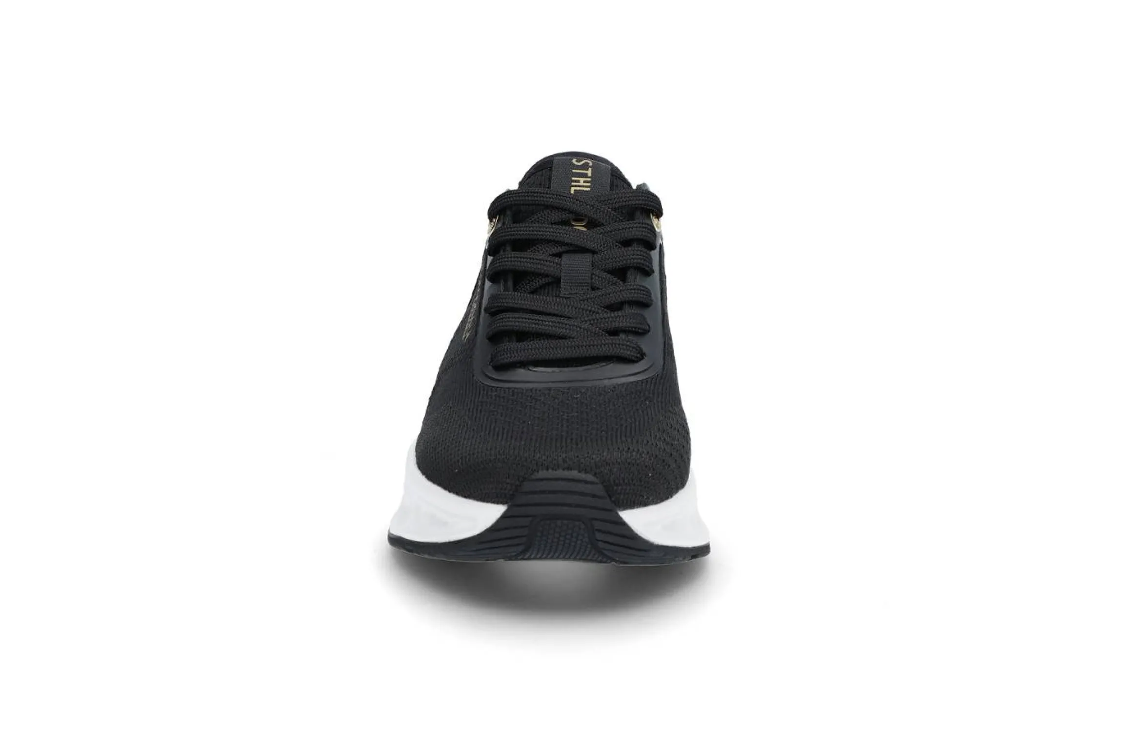 Sporty sneaker