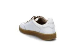 Sporty sneaker