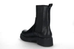 Trendy boots