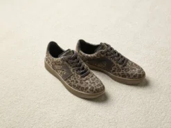 Trendy sneakers